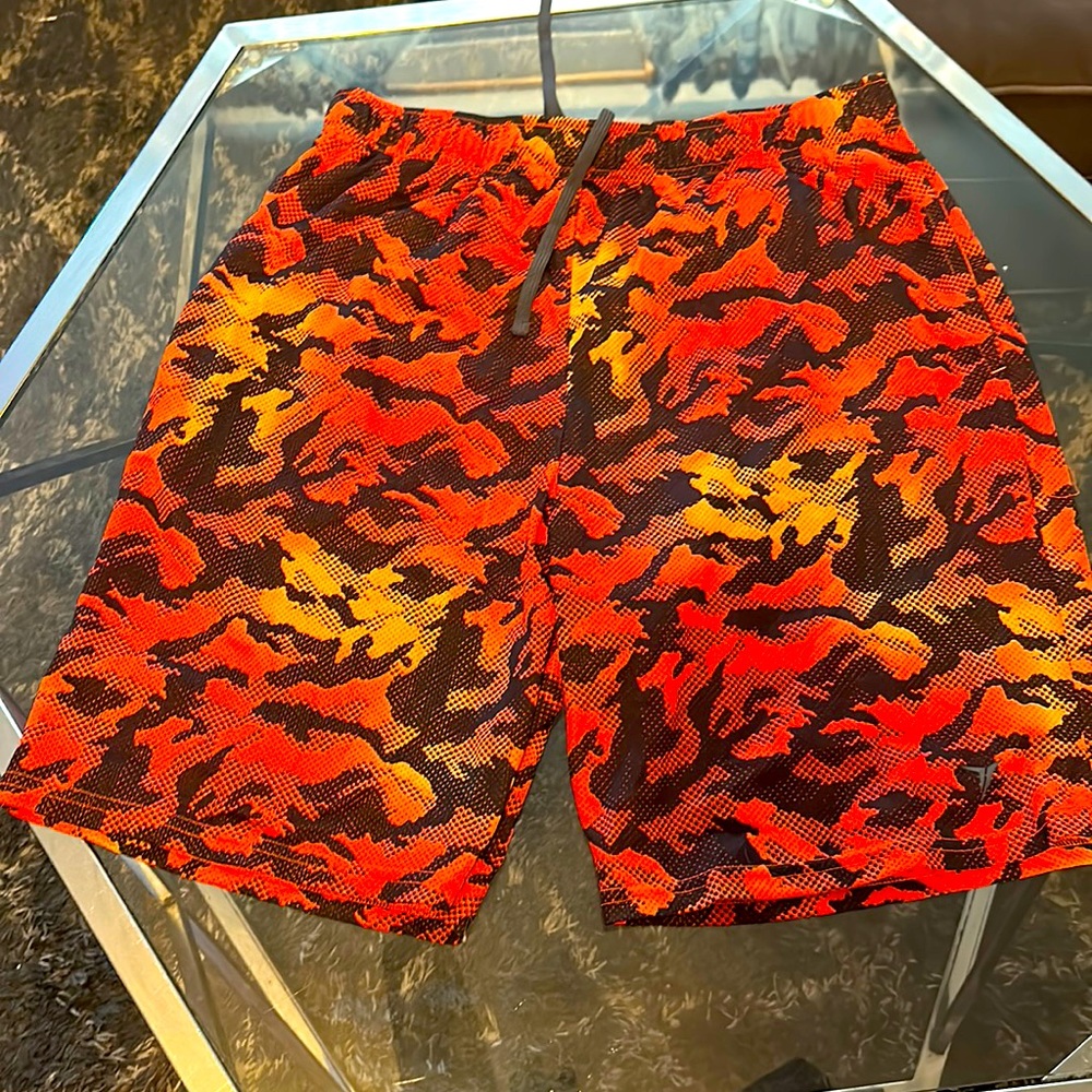 Orange Camouflage Print Old Nay Active Shorts with pockets Size XL